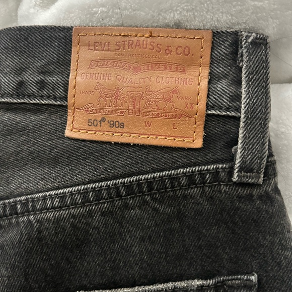 Levi’s Women 501 90s Straight Jeans - Picture 8 of 8
